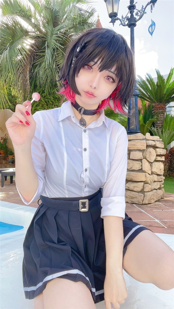 賭馬:日本美女Cos《絕區零》簡美圖賞:性感還原 身材絕佳