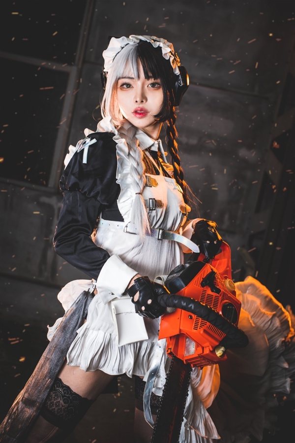 賭馬:日本美女Cos《絕區零》簡美圖賞:性感還原 身材絕佳