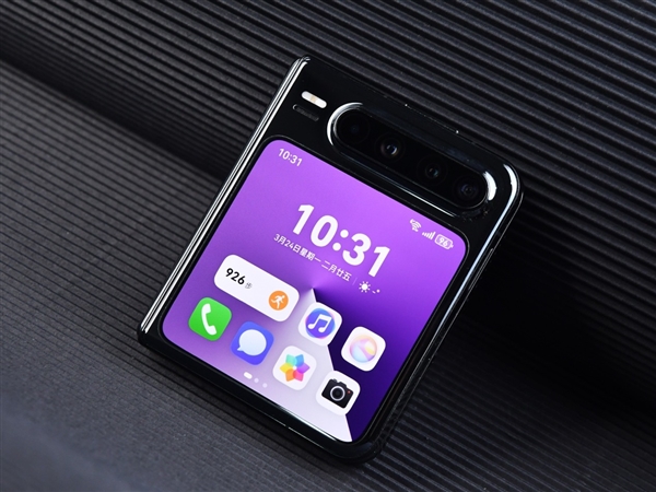 六郃彩：華爲Pura X上手：跟純血鴻矇簡直是絕配