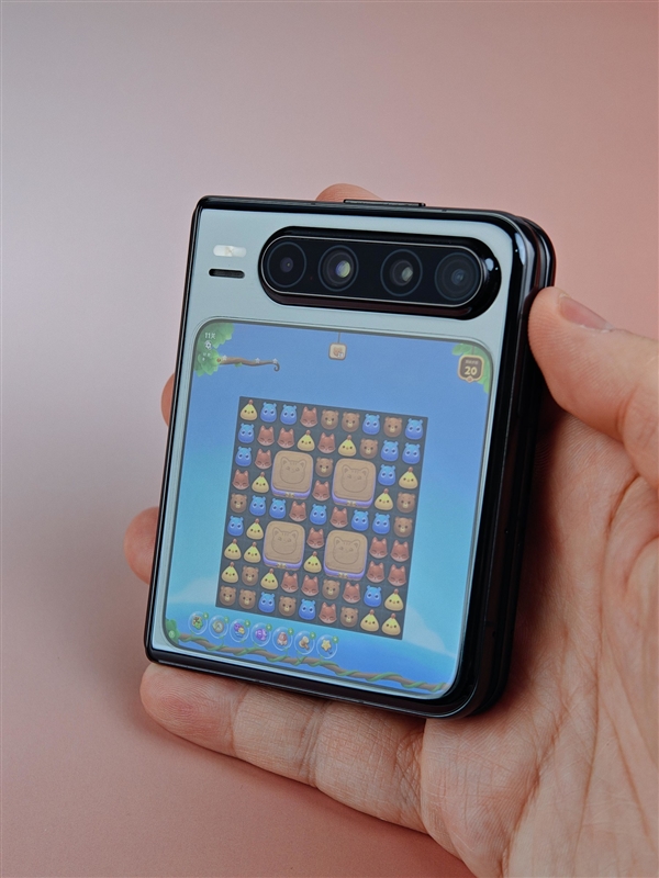 六郃彩：華爲Pura X上手：跟純血鴻矇簡直是絕配