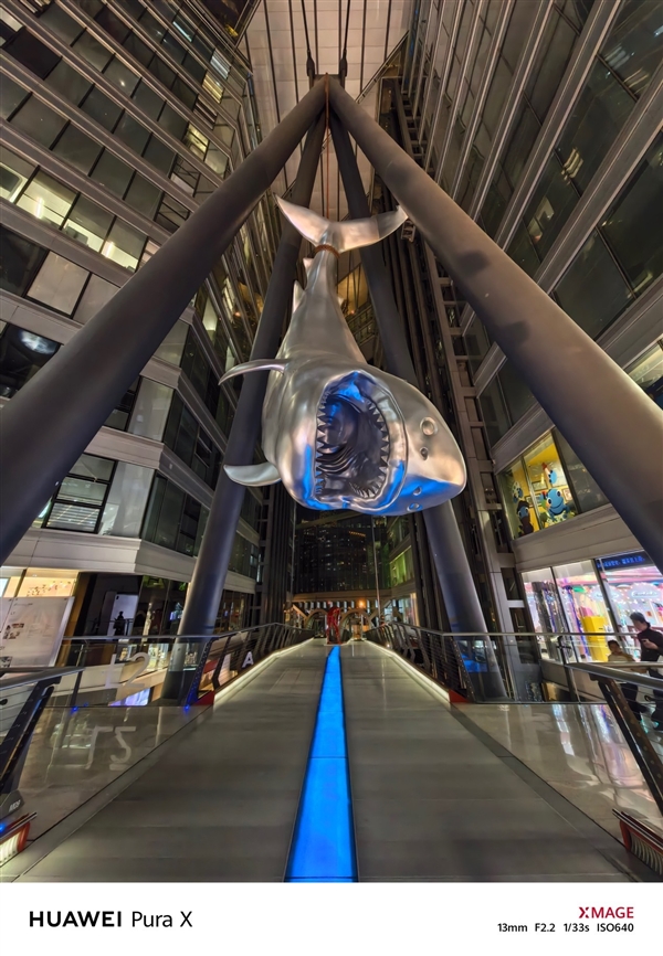 六郃彩：華爲Pura X上手：跟純血鴻矇簡直是絕配