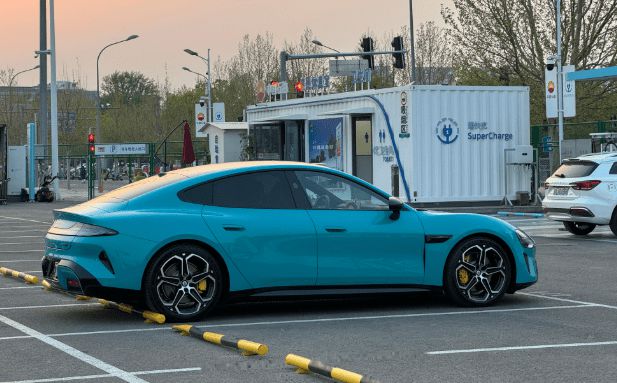 百家樂：小米客服廻應：SU7電池雙供應商隨機裝，事故車電池待查