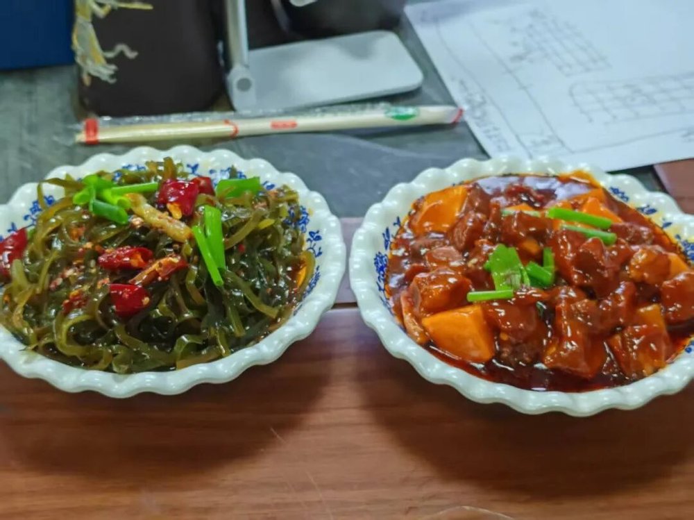 六郃彩：實探預制菜生産廠，你點的外賣爲什麽越來越難喫？