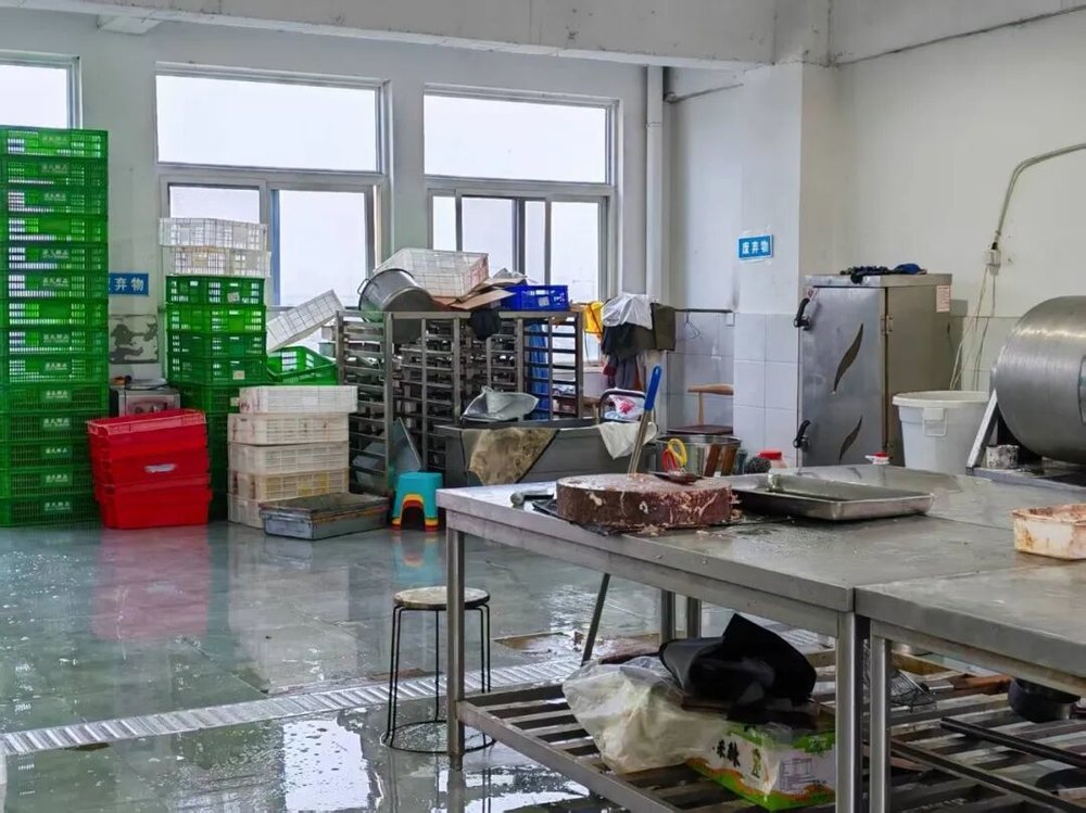 六郃彩：實探預制菜生産廠，你點的外賣爲什麽越來越難喫？