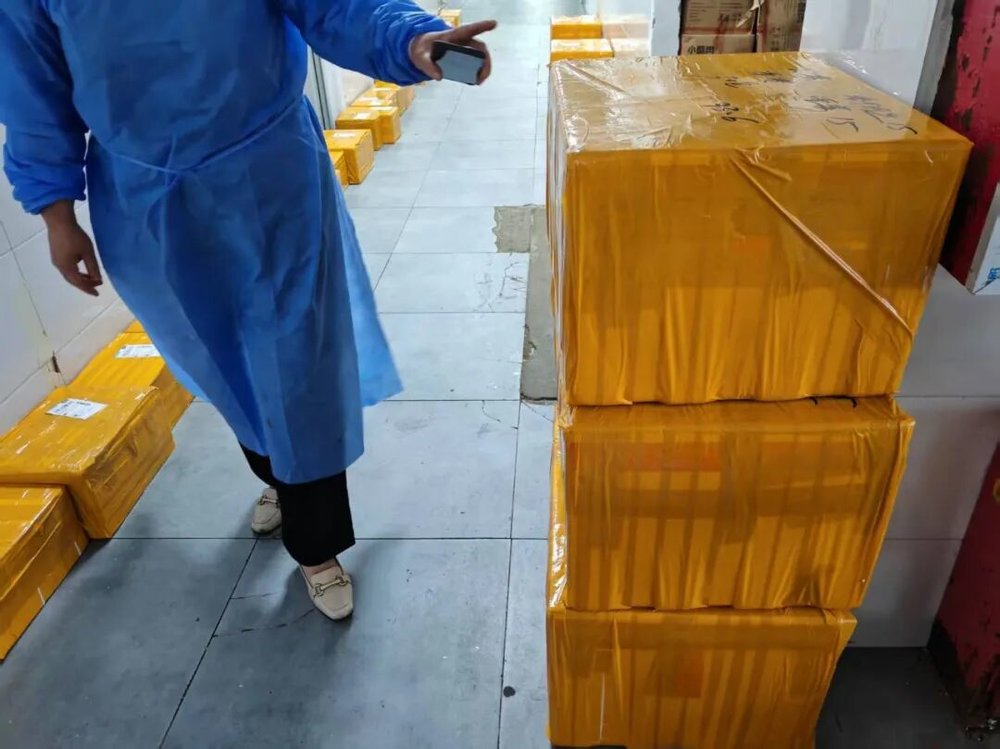 六郃彩：實探預制菜生産廠，你點的外賣爲什麽越來越難喫？