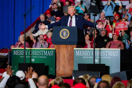 老虎機：特朗普稱美聯儲主蓆應在市場表現良好時降低利率