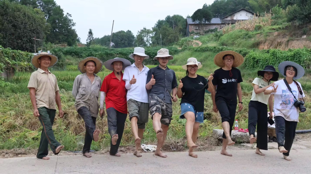 賭波：春節到村裡走走，大爺問：考慮儅我孫媳婦不？